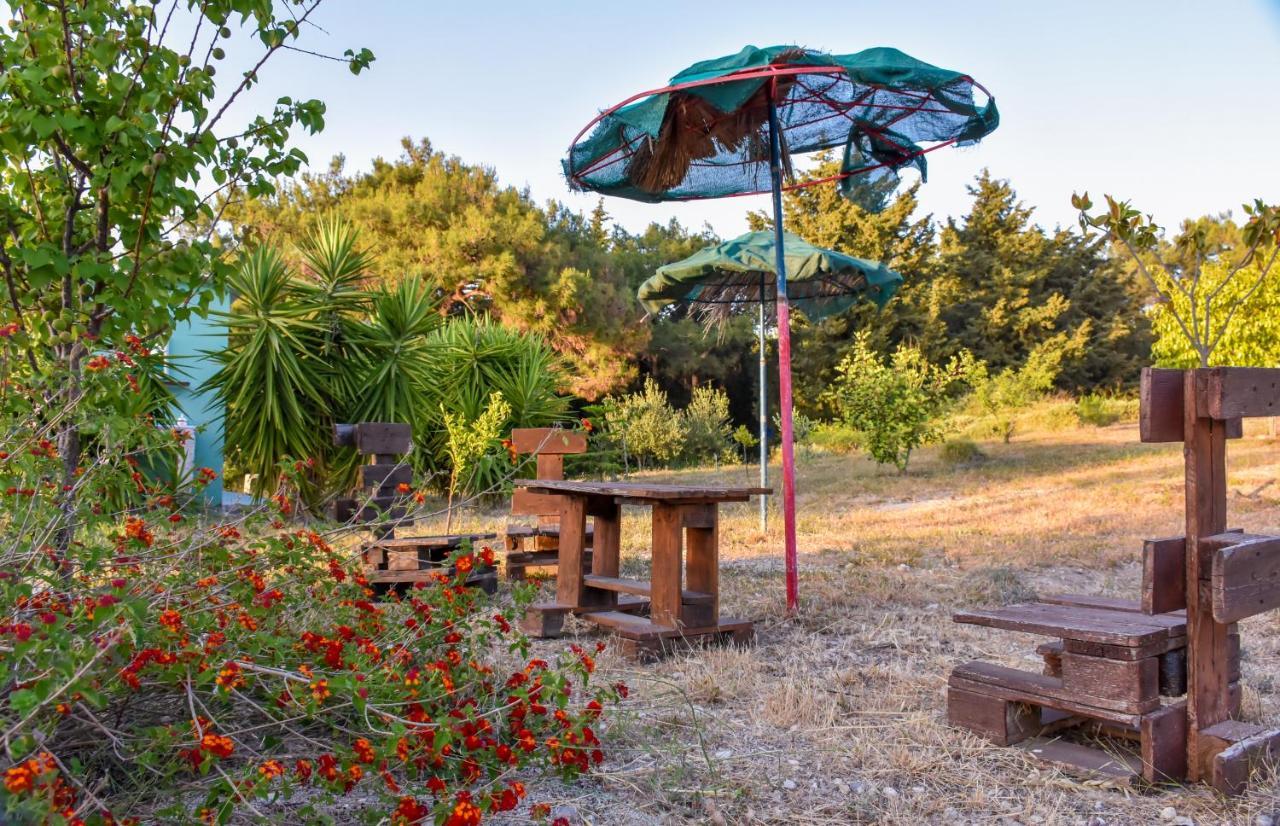 Drolma Ling Nature Cabins Theológos Екстериор снимка
