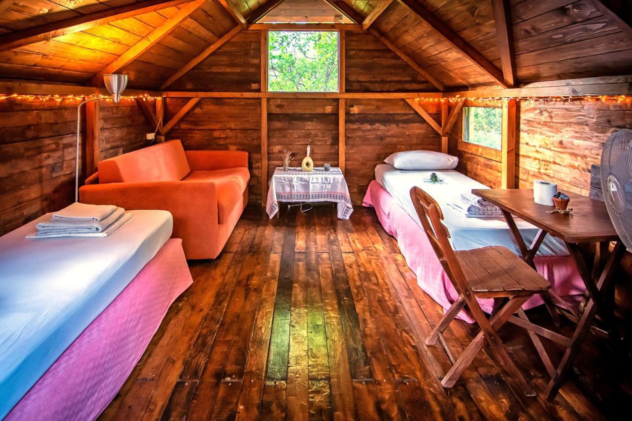 Drolma Ling Nature Cabins Theológos Екстериор снимка