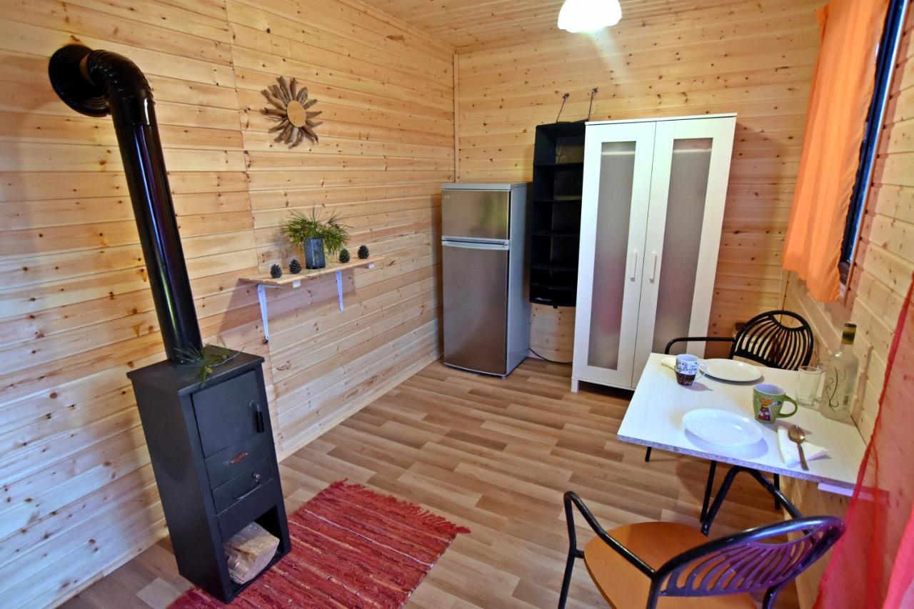 Drolma Ling Nature Cabins Theológos Екстериор снимка